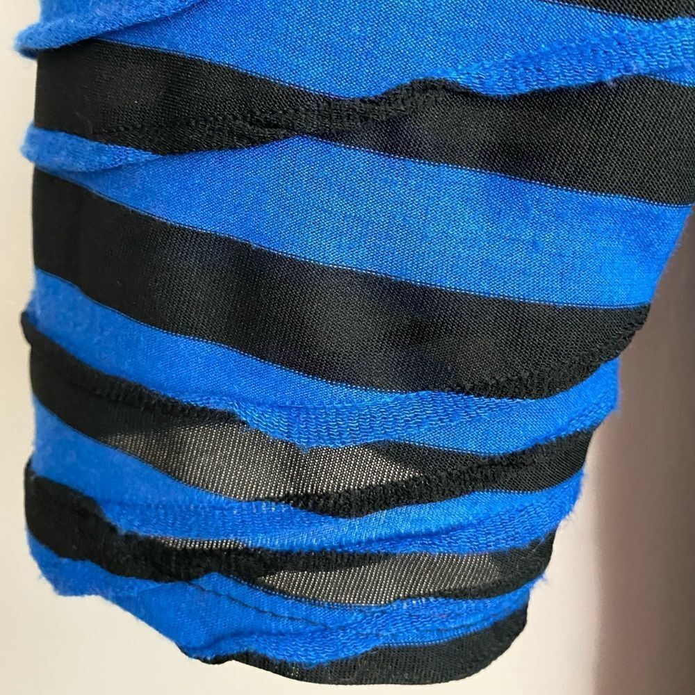 EUC Evan Picone Cobalt Blue & Black Print Dress | Size 4 | 3/4 Sheer Sleeves - Picture 6 of 10